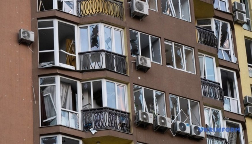 Пошкоджена станція метро «Лук'янівська» та наслідки удару по житлових будинках у Києві