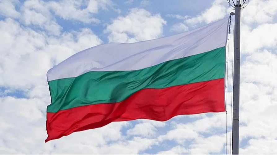 Судно, пошкоджене внаслідок удару дрона у Чорному морі (фото Bulgarian Interior Ministry/Handout via REUTERS)