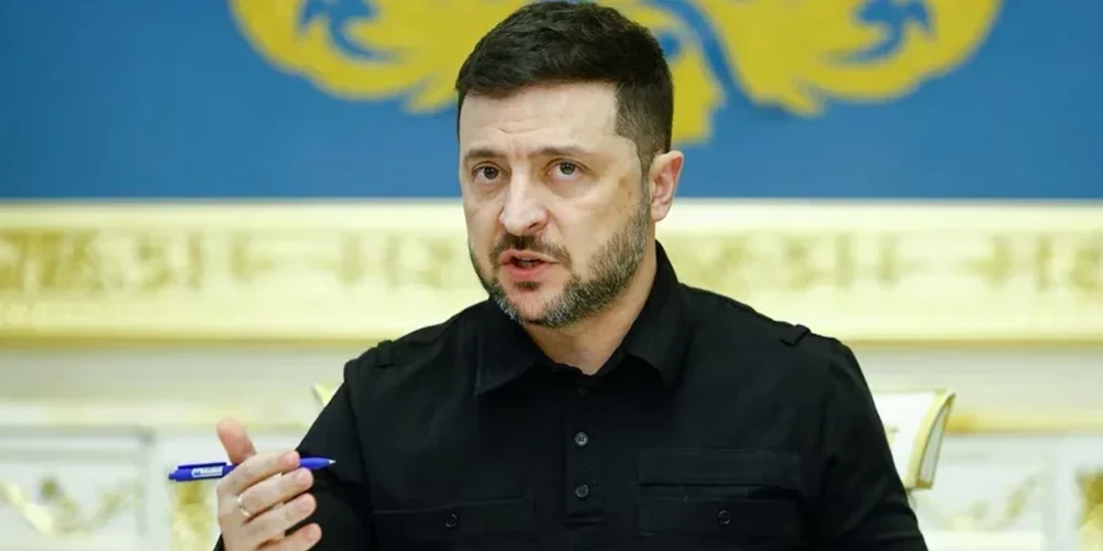 Рада схвалила 90 днів воєнного стану, президент підписав укази